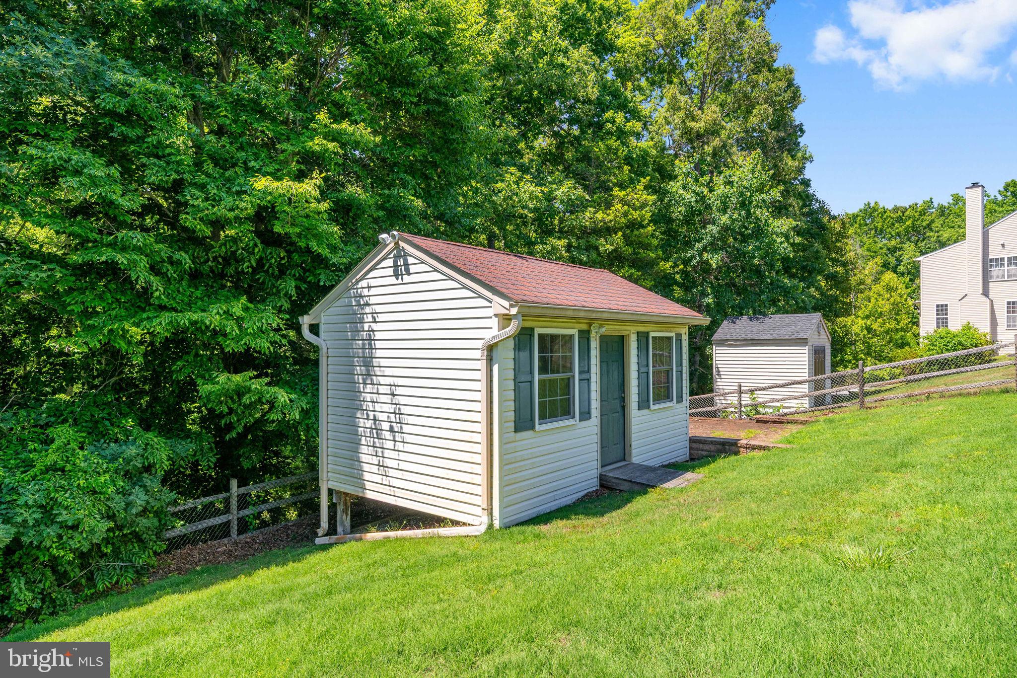 76 HIGH RIDGE DRIVE