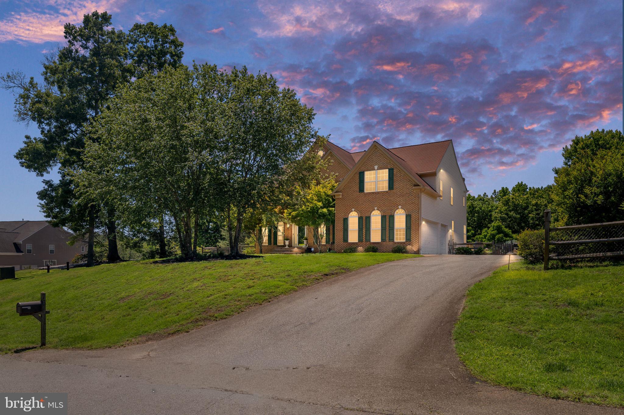 76 HIGH RIDGE DRIVE