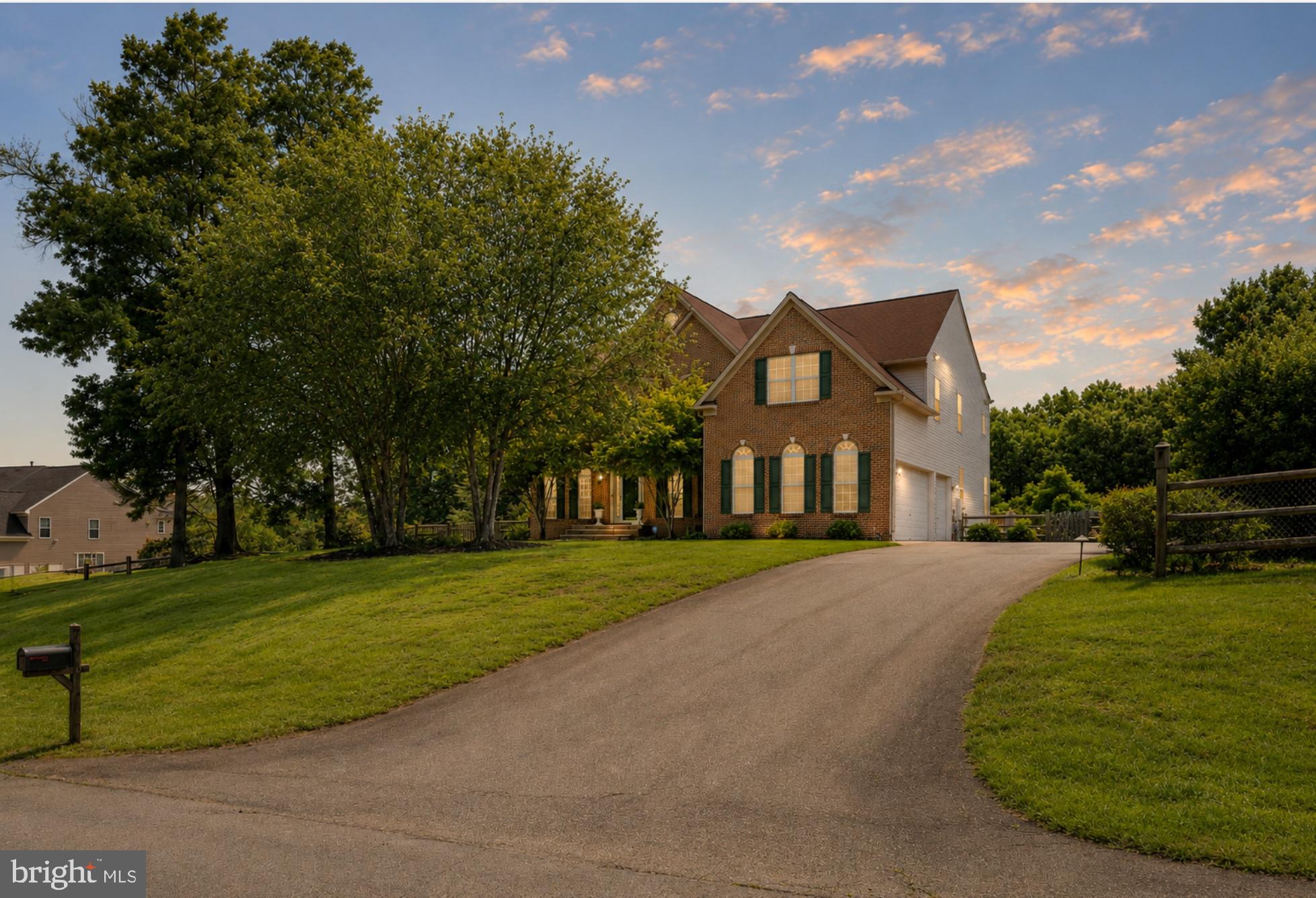 76 HIGH RIDGE DRIVE