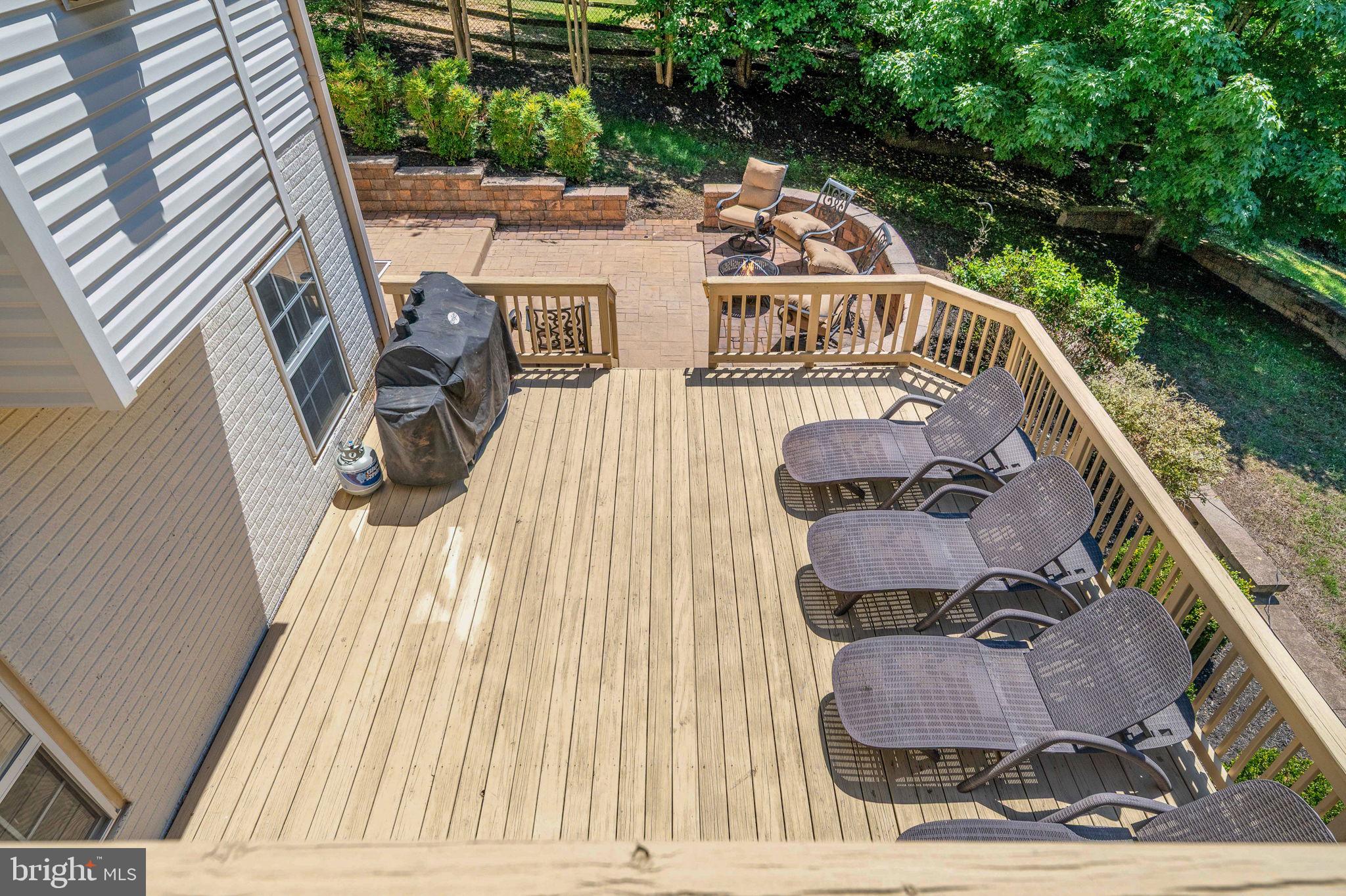 76 HIGH RIDGE DRIVE