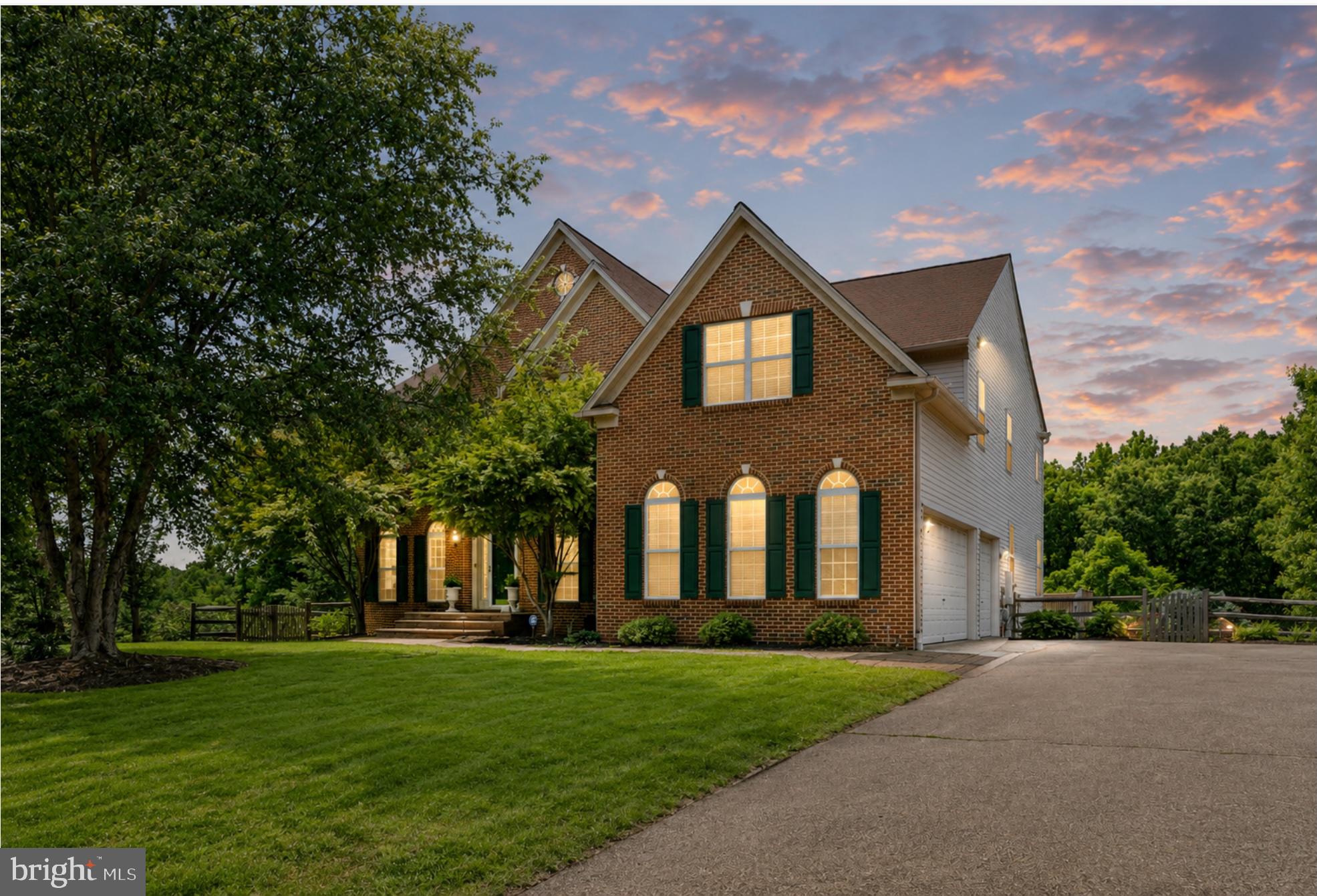 76 HIGH RIDGE DRIVE