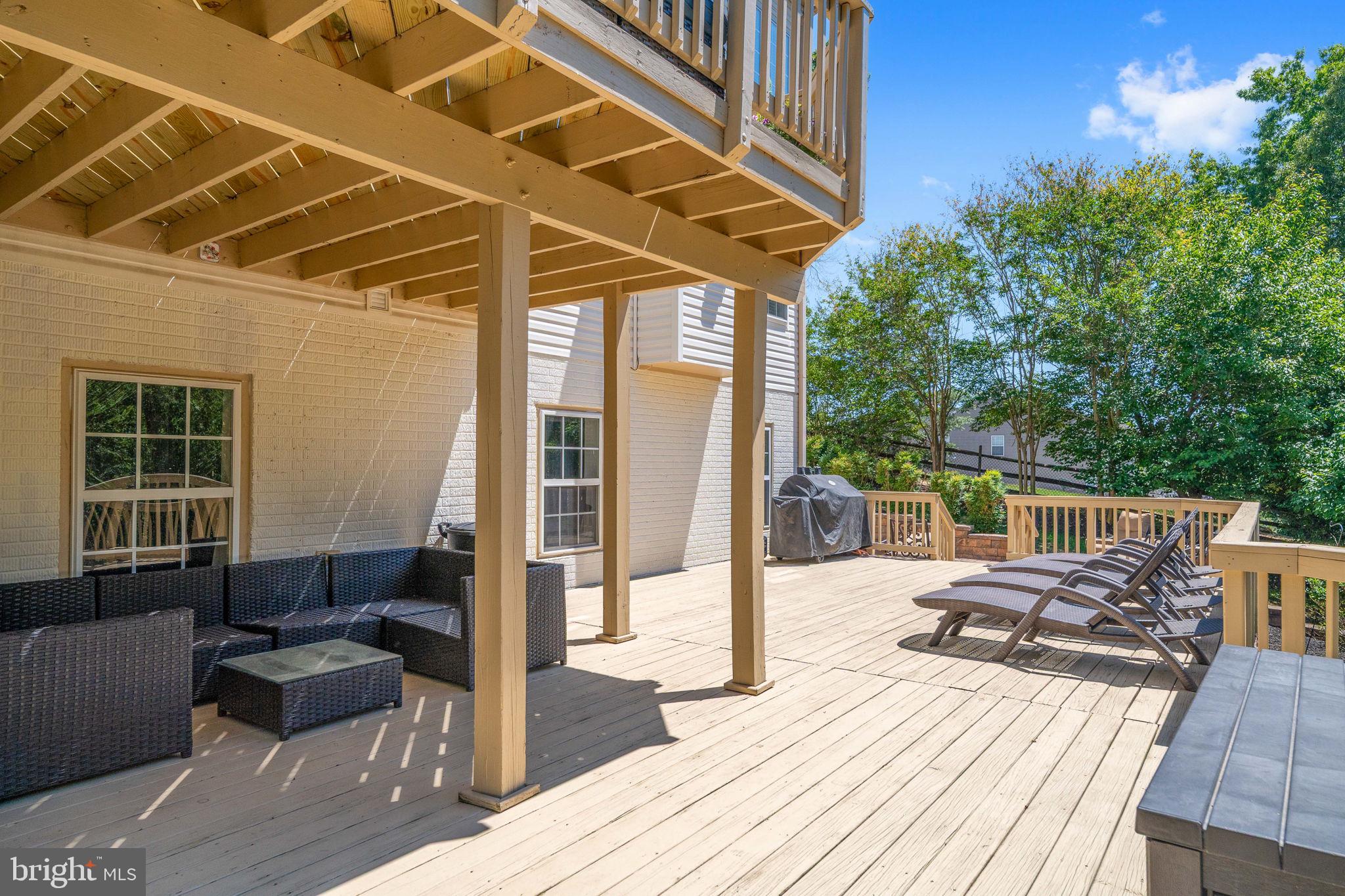 76 HIGH RIDGE DRIVE