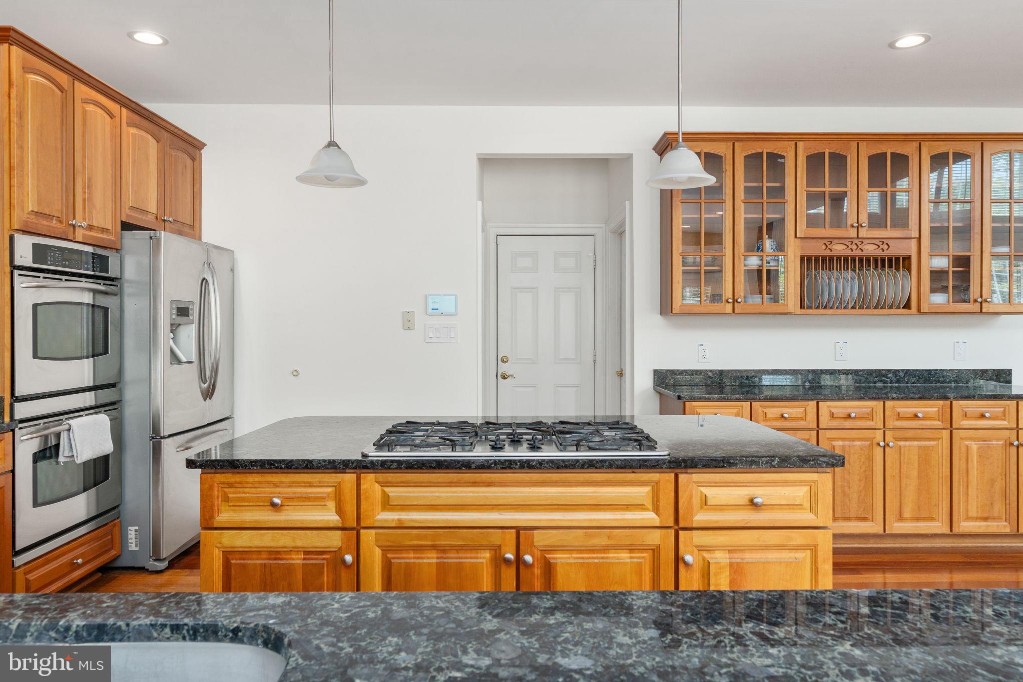 76 HIGH RIDGE DRIVE