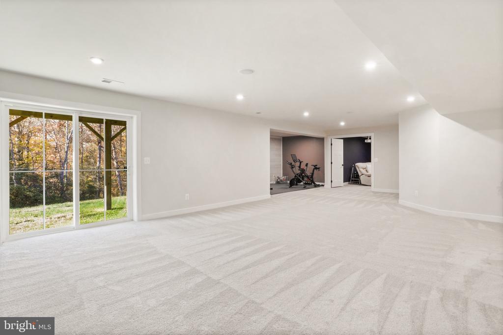 212 SOUTHERN VIEW DRIVE