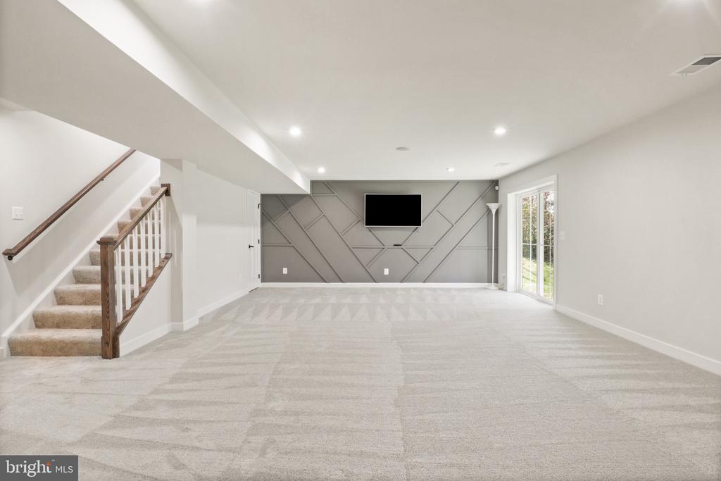 212 SOUTHERN VIEW DRIVE