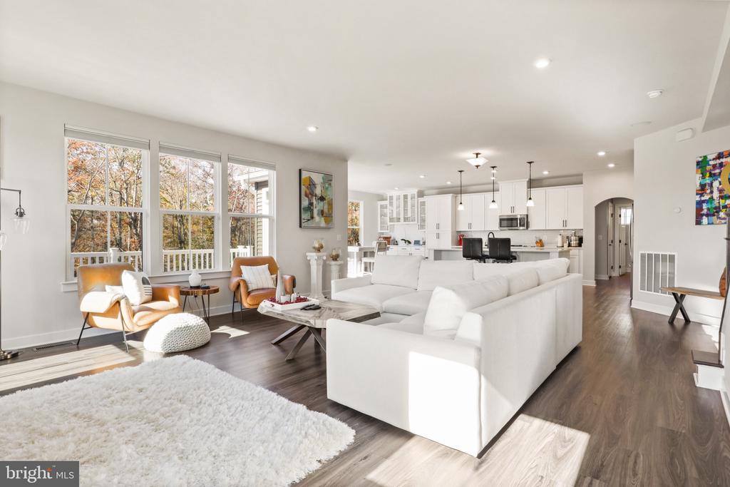 212 SOUTHERN VIEW DRIVE