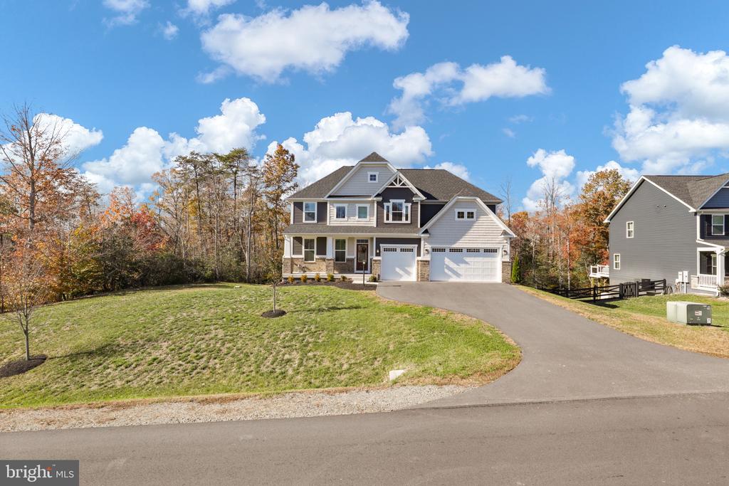 212 SOUTHERN VIEW DRIVE