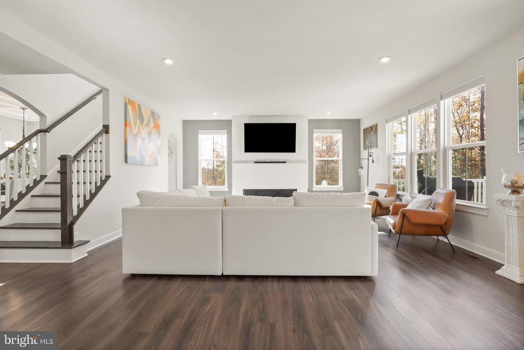 212 SOUTHERN VIEW DRIVE