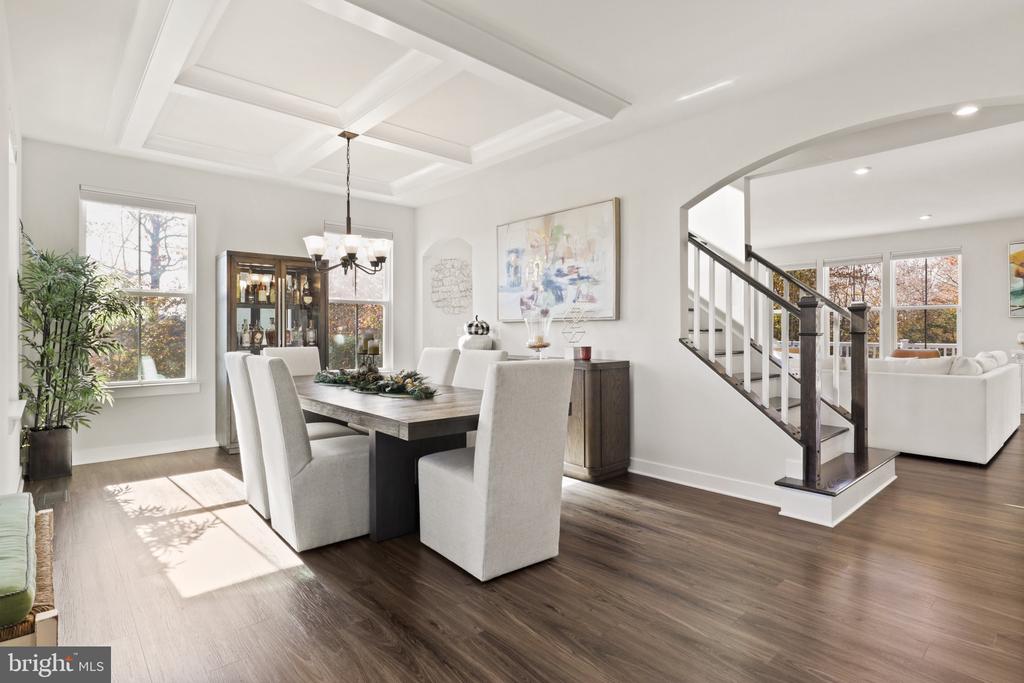 212 SOUTHERN VIEW DRIVE