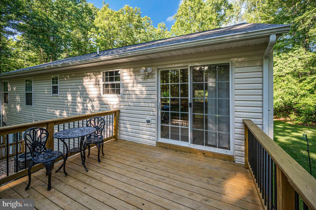 62 CASCADE LANE