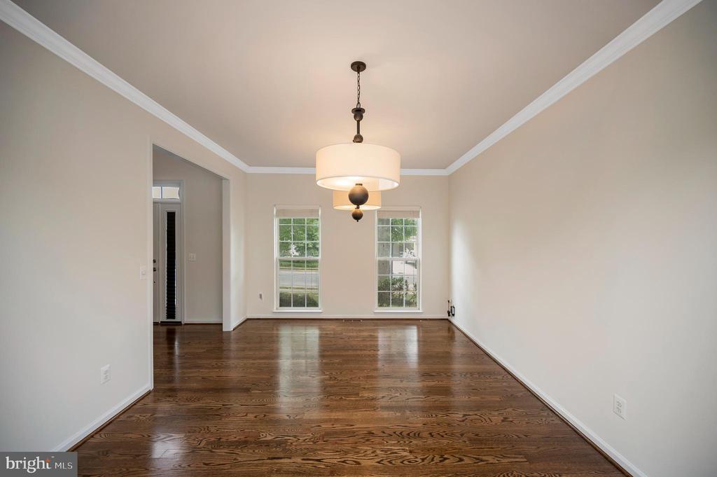 14 RIVER OAK DRIVE