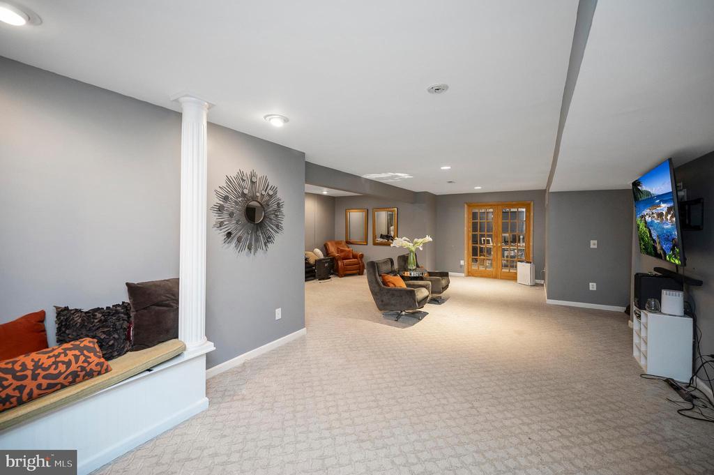 14 RIVER OAK DRIVE