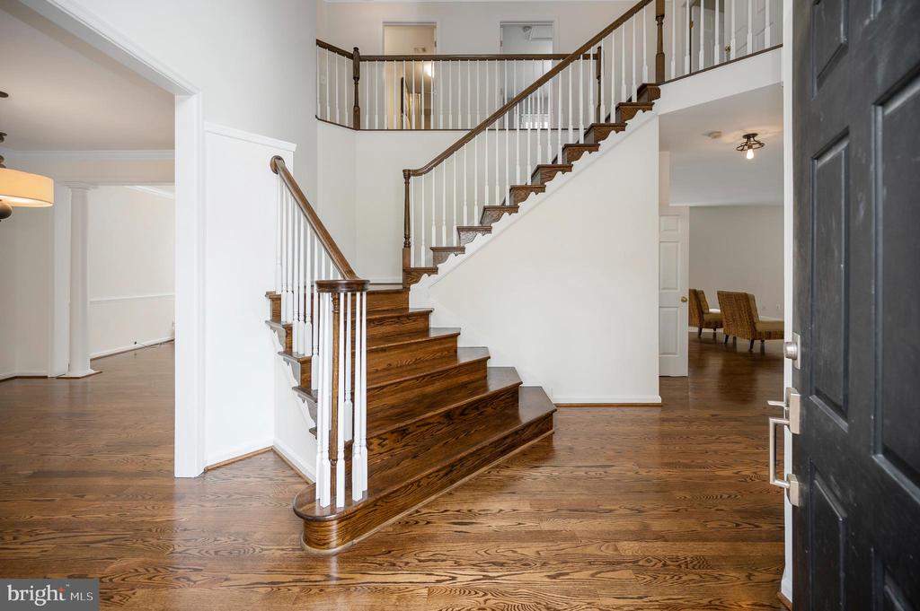 14 RIVER OAK DRIVE
