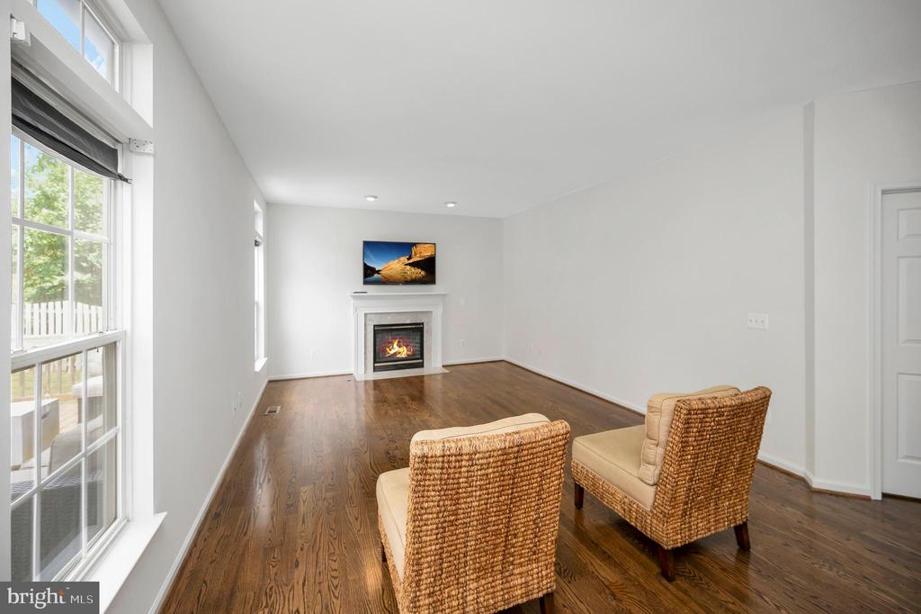 14 RIVER OAK DRIVE