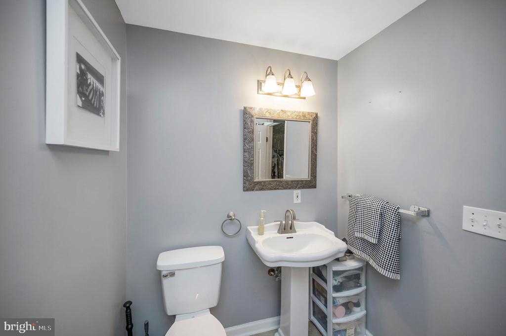 14 RIVER OAK DRIVE