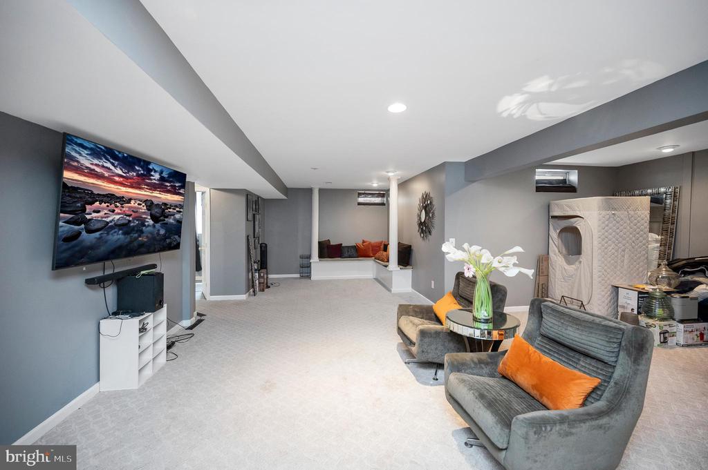 14 RIVER OAK DRIVE