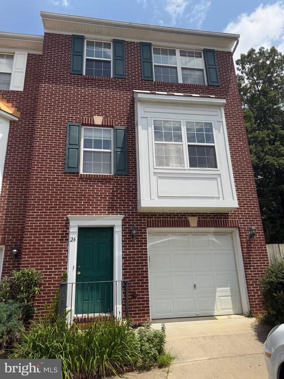 26 TOWNES PLACE