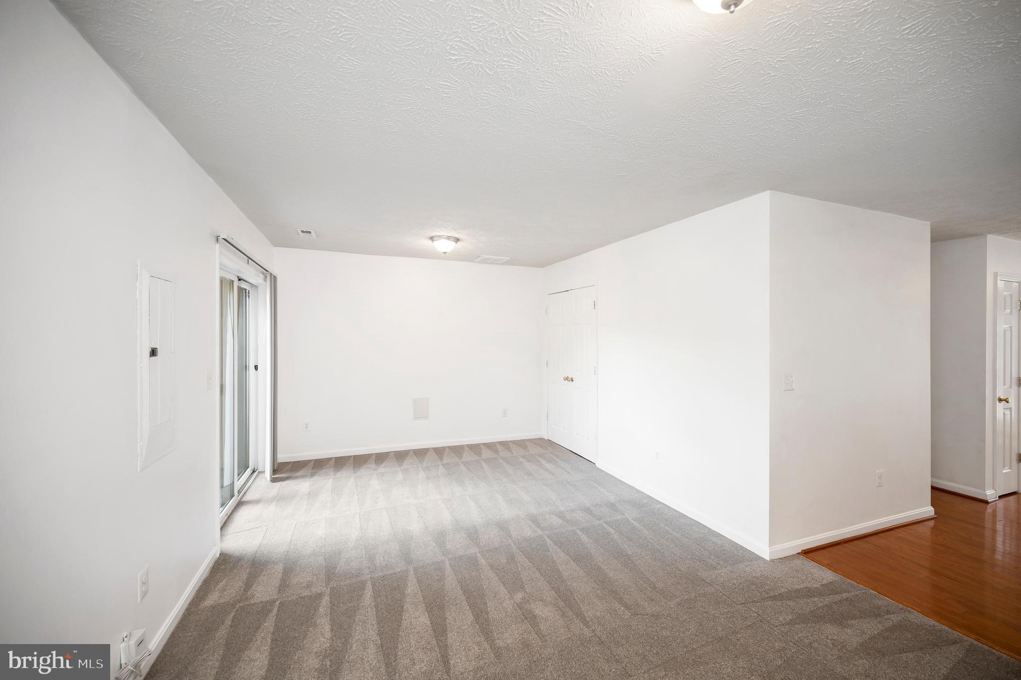 104 STINGRAY COURT