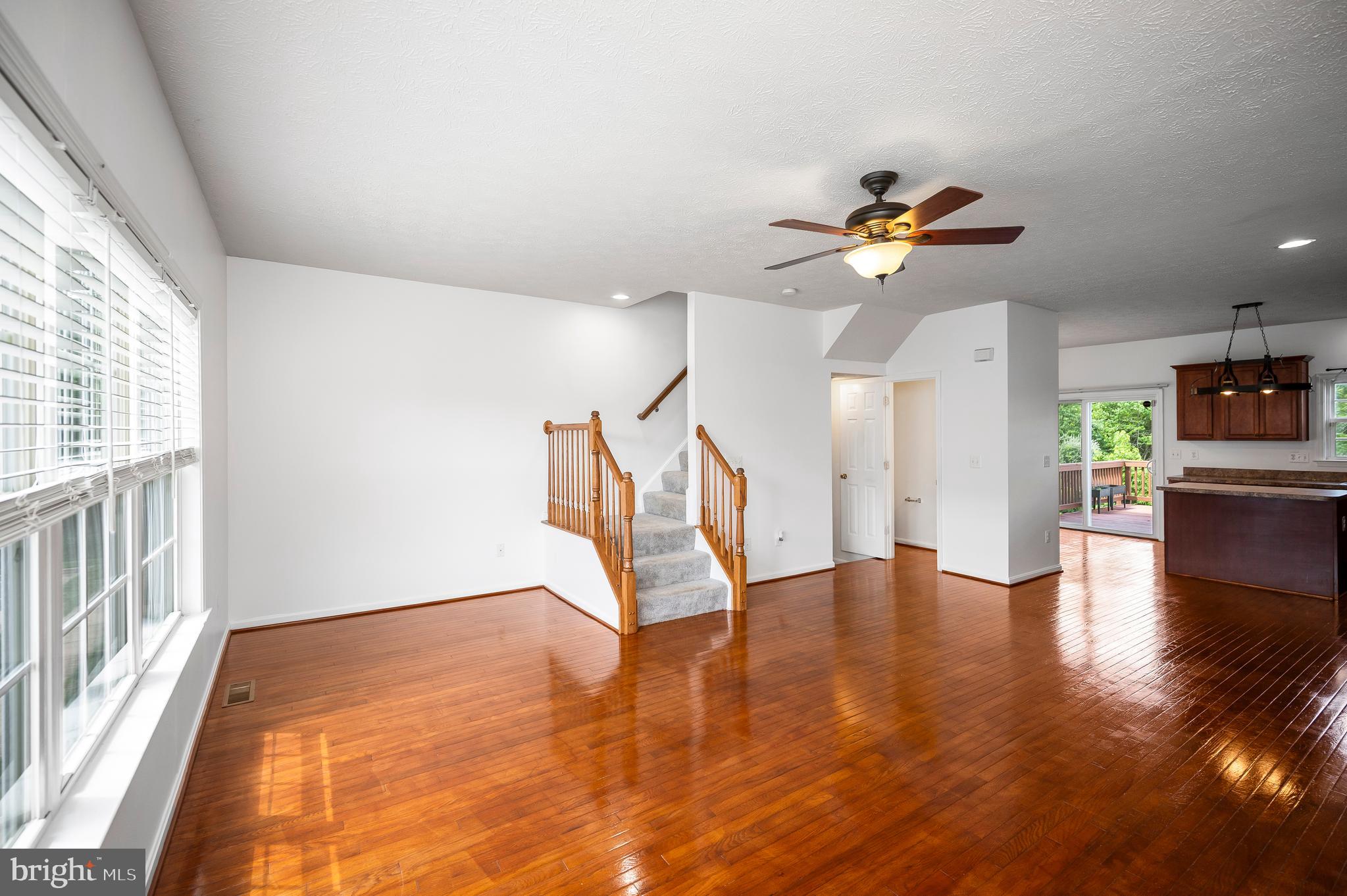 104 STINGRAY COURT