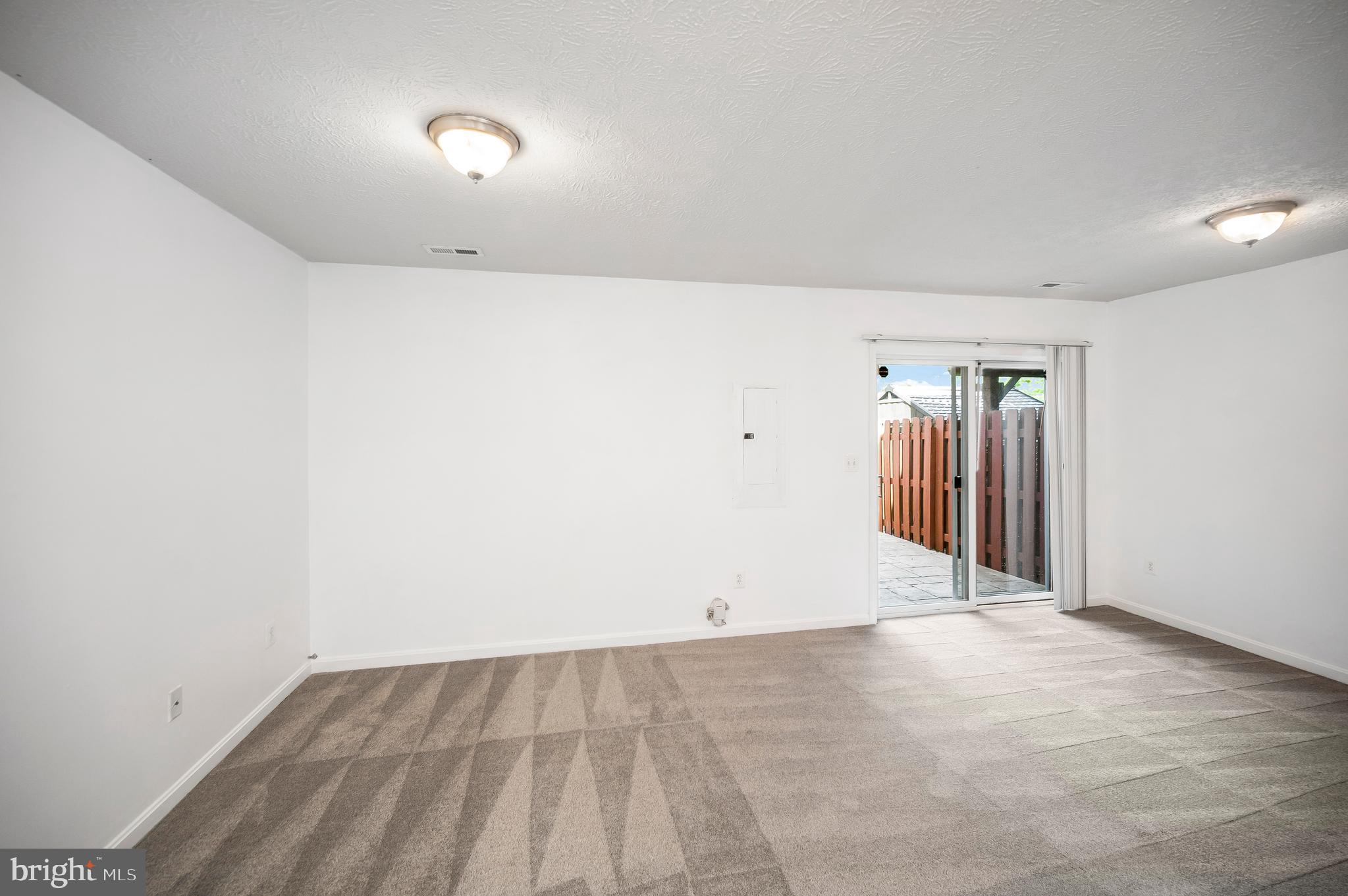 104 STINGRAY COURT