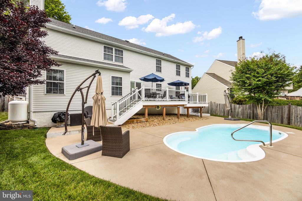 6 SAINT JOHNS COURT