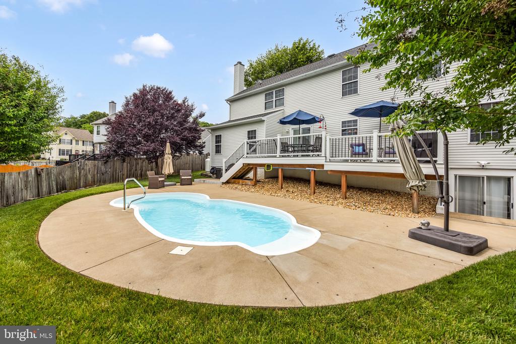 6 SAINT JOHNS COURT