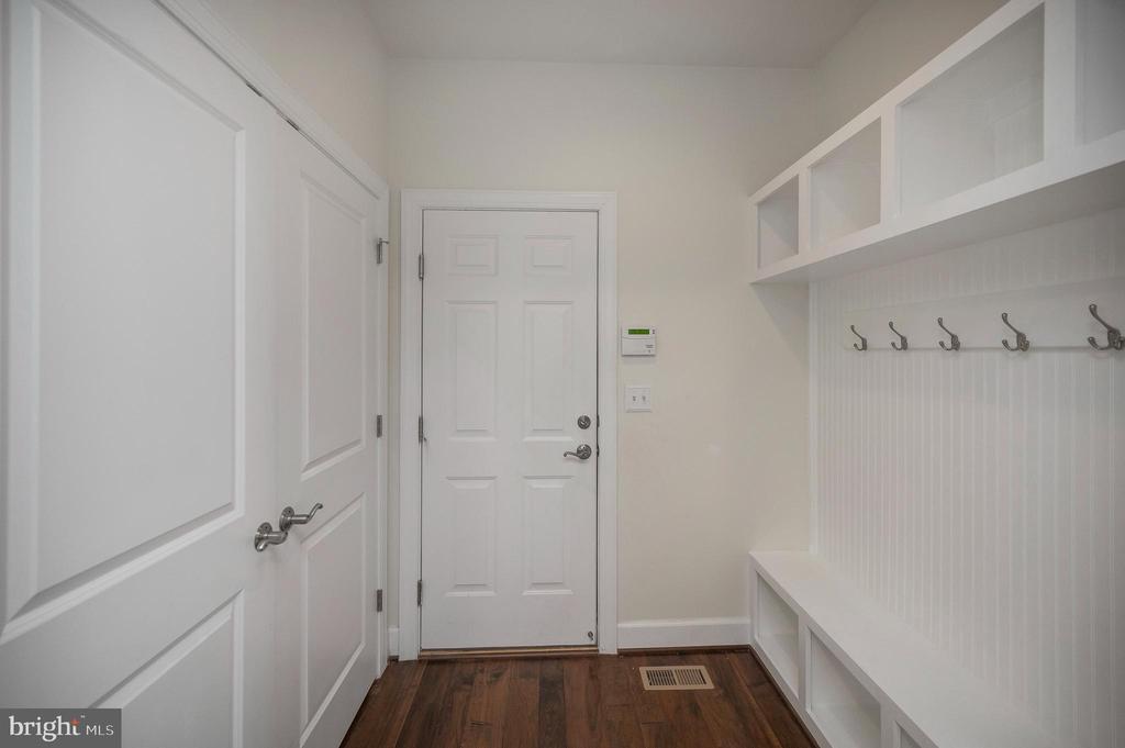420 PEAR BLOSSOM ROAD