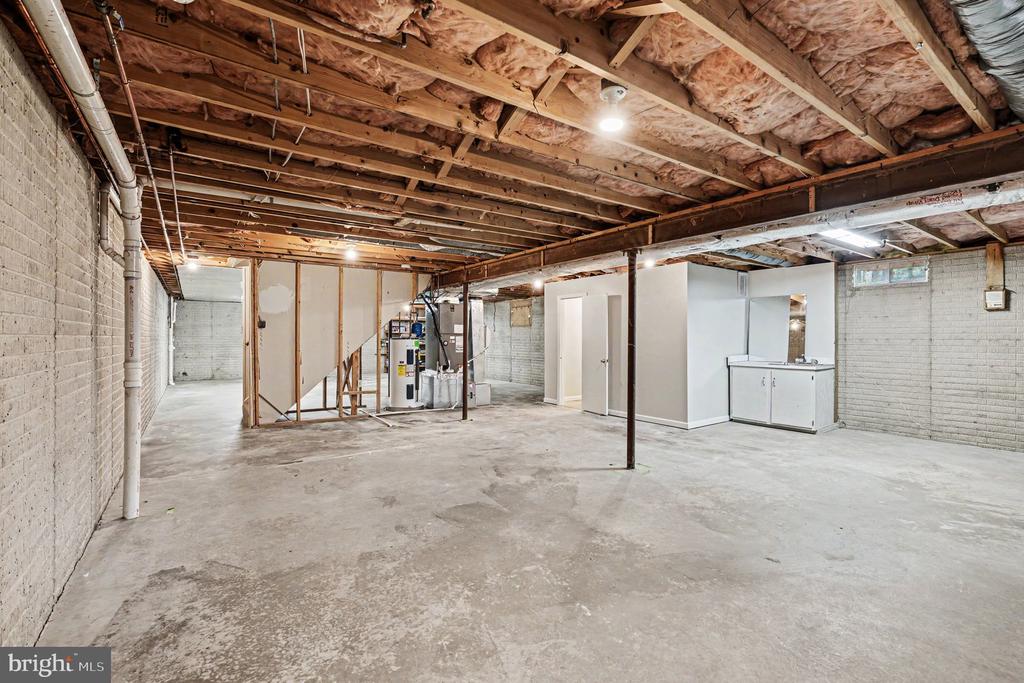 1115 AQUIA DRIVE