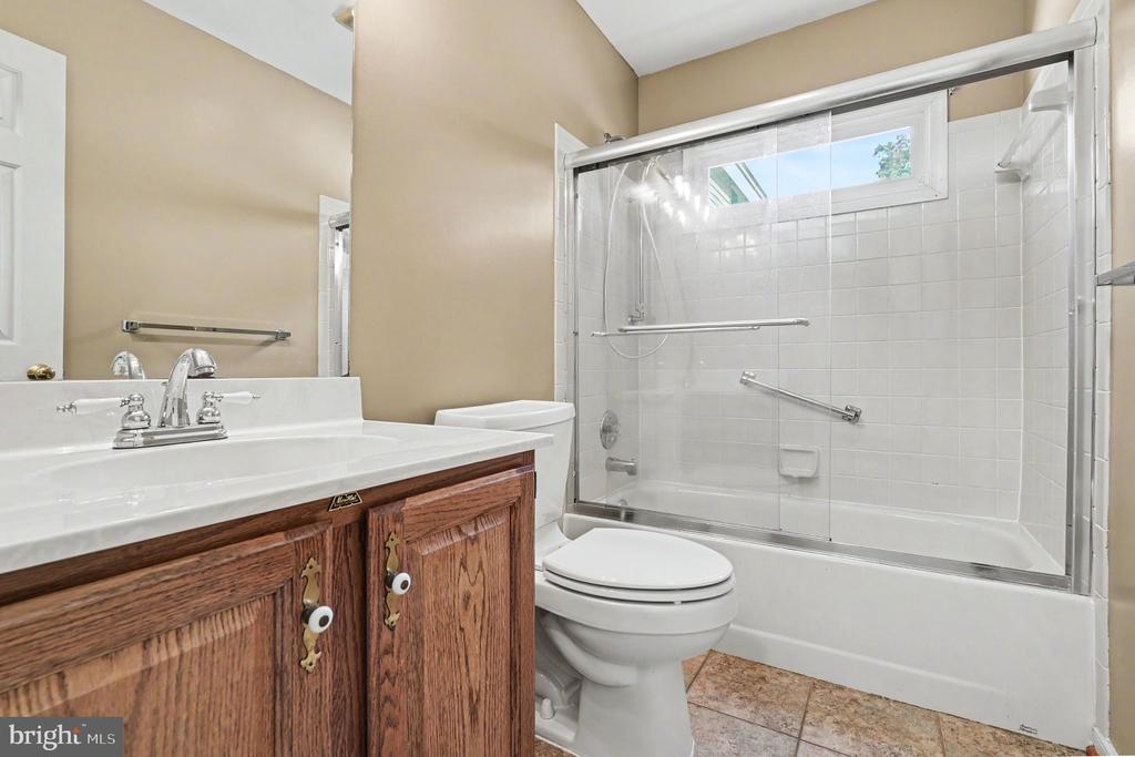 1115 AQUIA DRIVE
