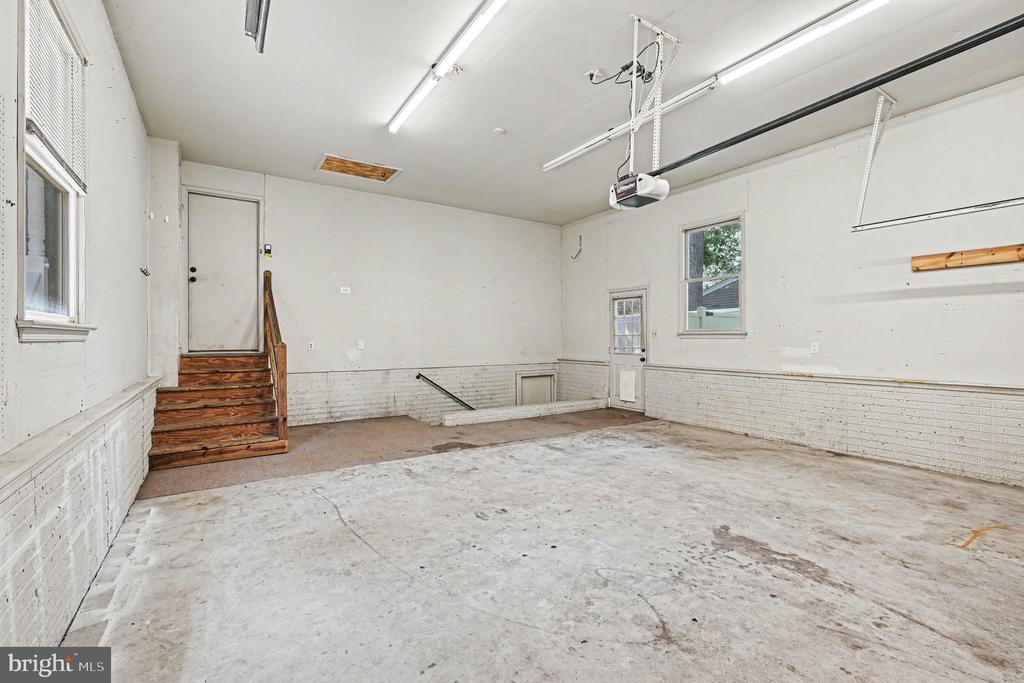 1115 AQUIA DRIVE