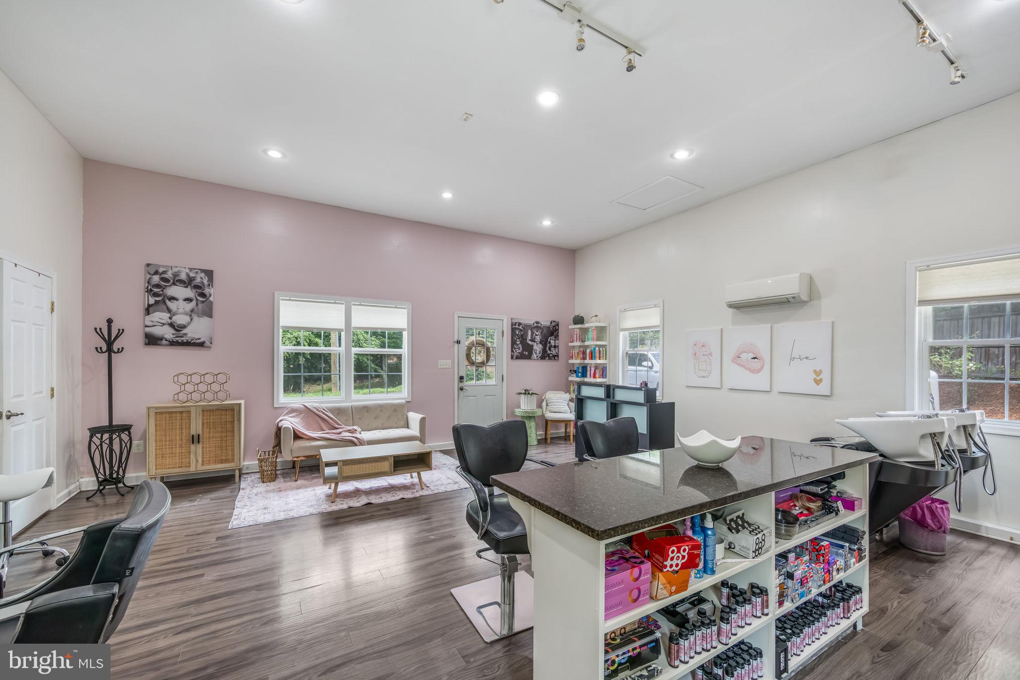 270 TELEGRAPH ROAD