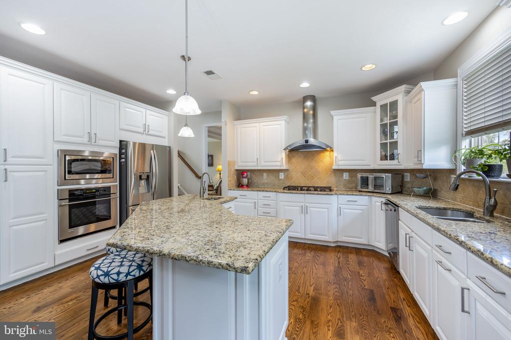 20 DEWITT ROAD