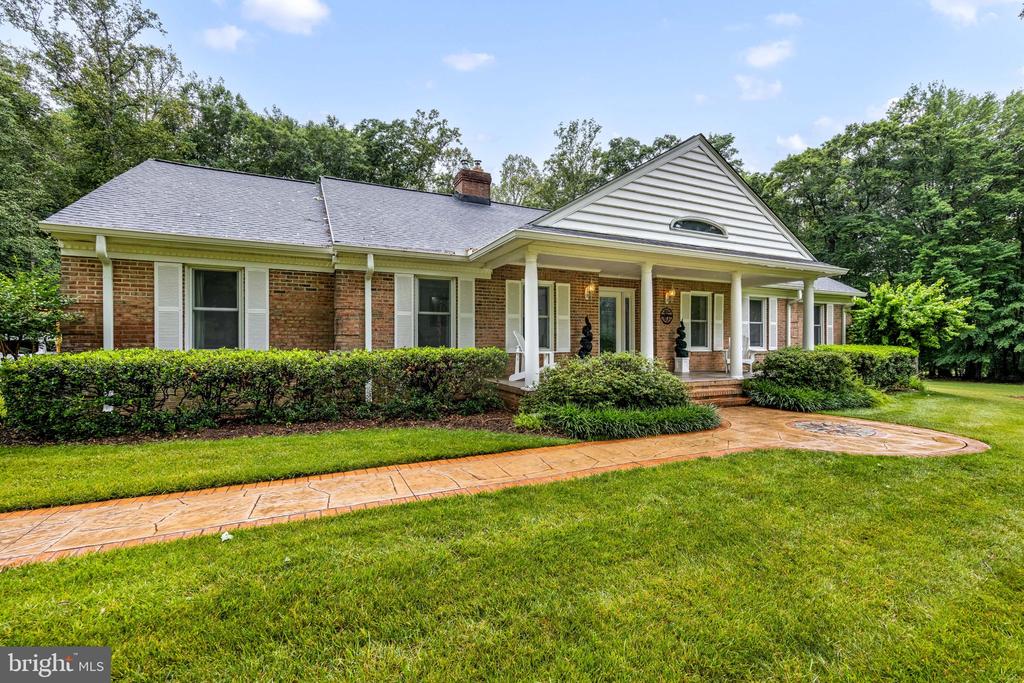 2 ABEL DRIVE