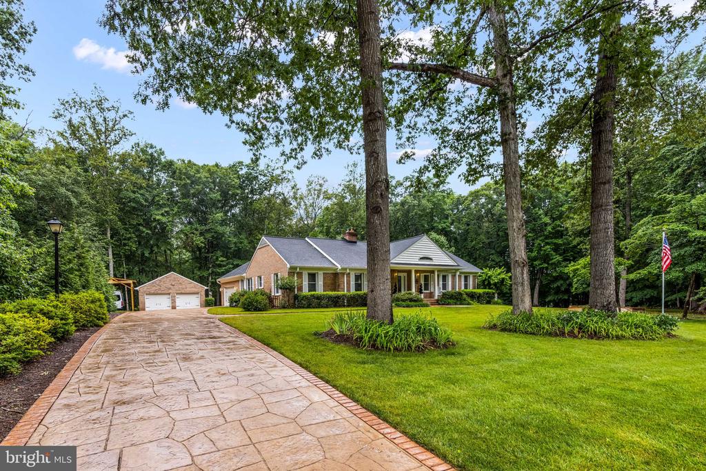 2 ABEL DRIVE