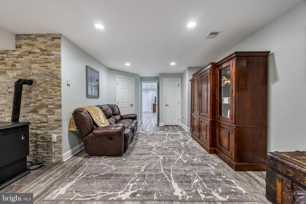 2 ABEL DRIVE