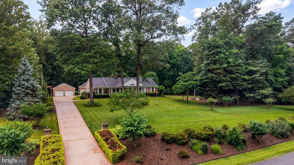 2 ABEL DRIVE