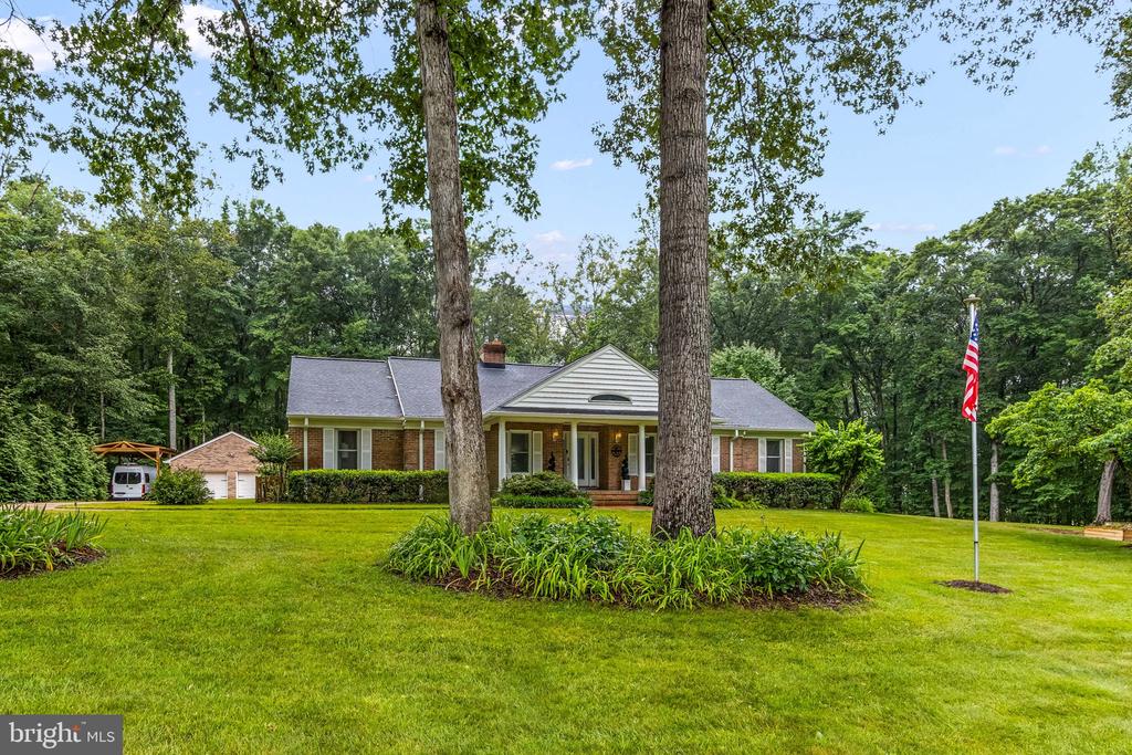 2 ABEL DRIVE