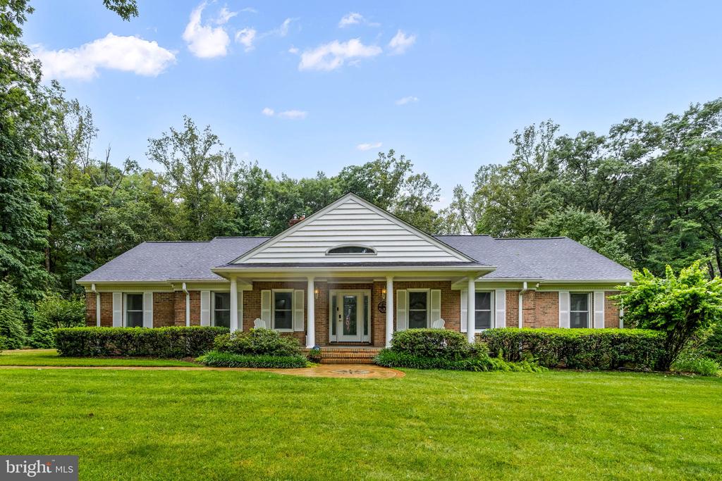 2 ABEL DRIVE