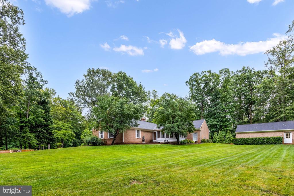 2 ABEL DRIVE