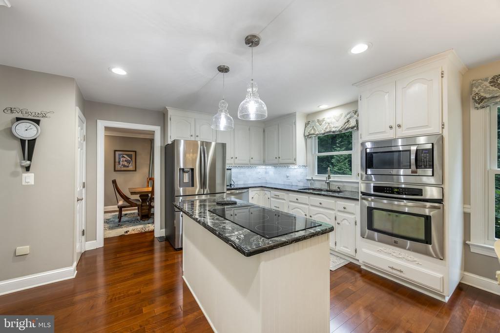 2 ABEL DRIVE