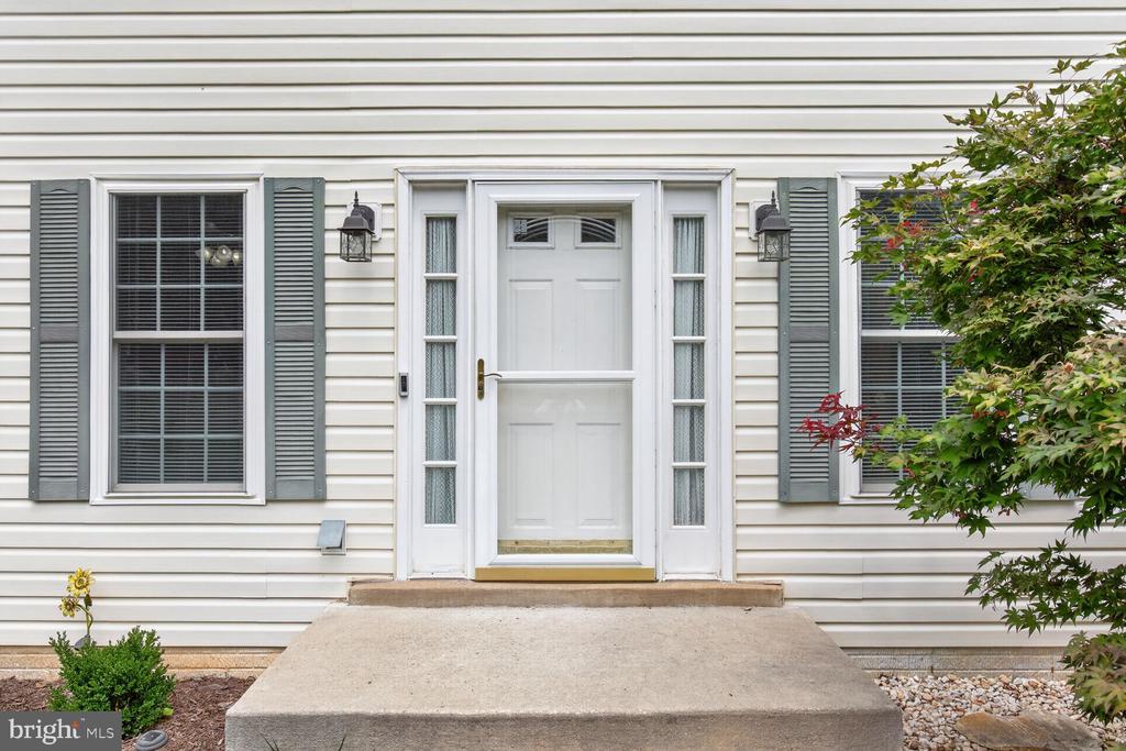 5 OLIVER COURT