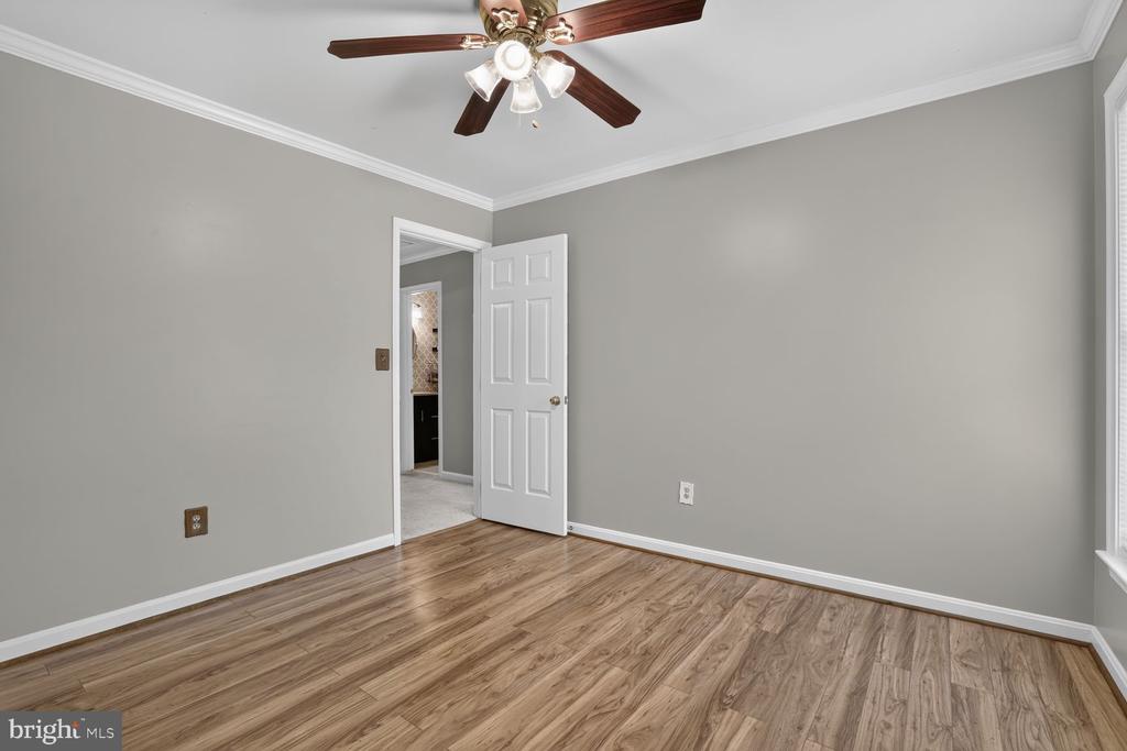 5 OLIVER COURT