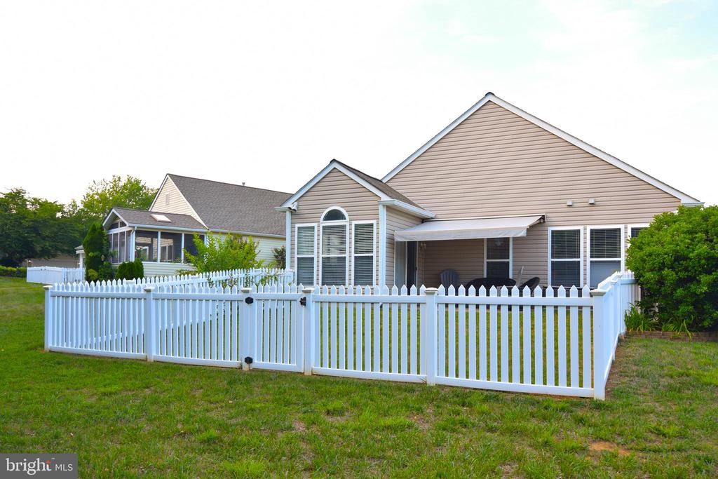 34 CHANTILLY PLACE