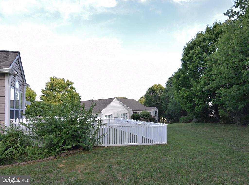 34 CHANTILLY PLACE