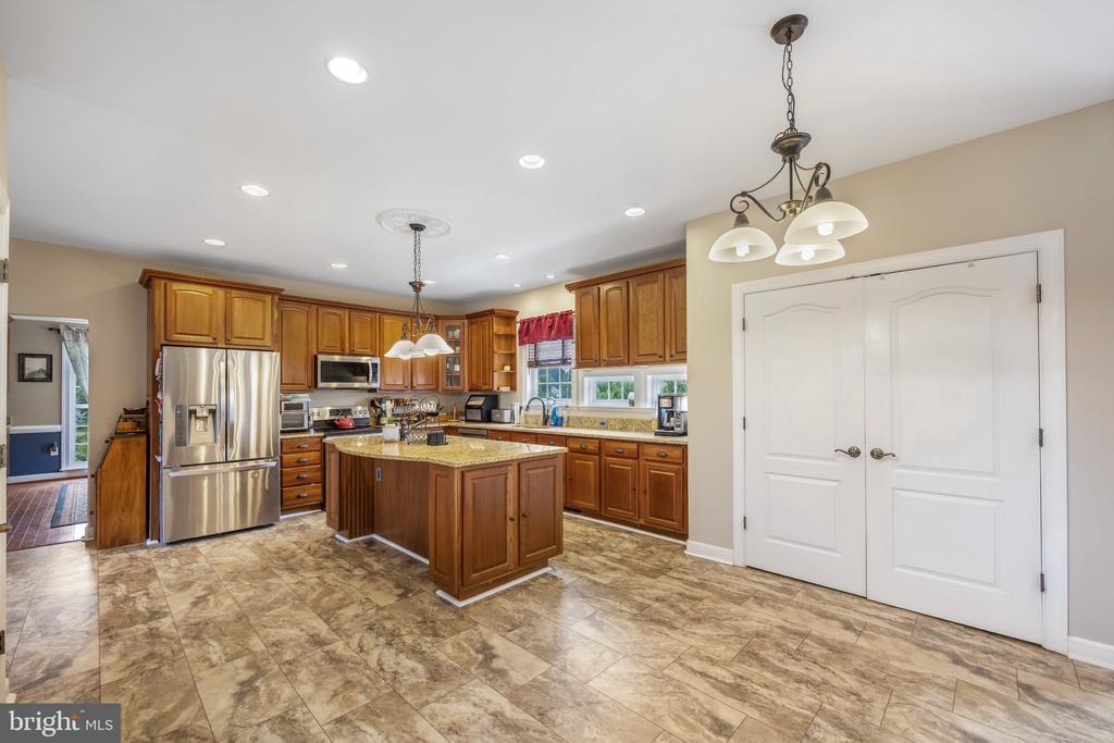 65 EQUESTRIAN DRIVE