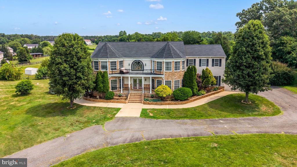 65 EQUESTRIAN DRIVE