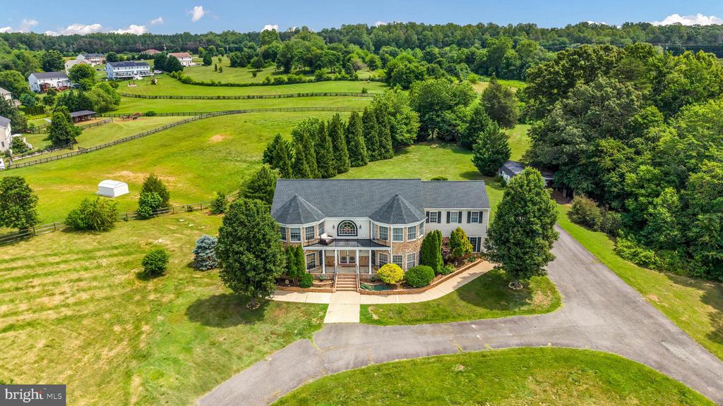 65 EQUESTRIAN DRIVE