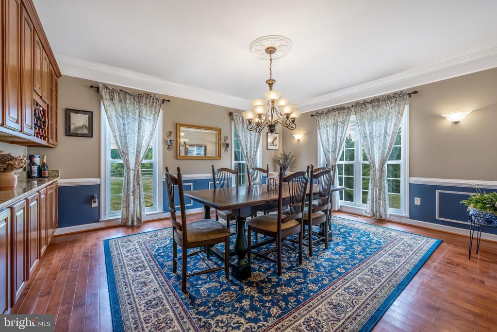 65 EQUESTRIAN DRIVE