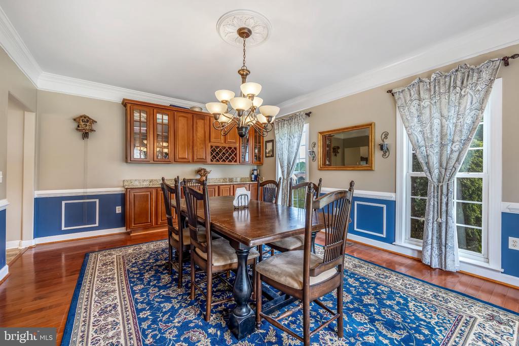 65 EQUESTRIAN DRIVE