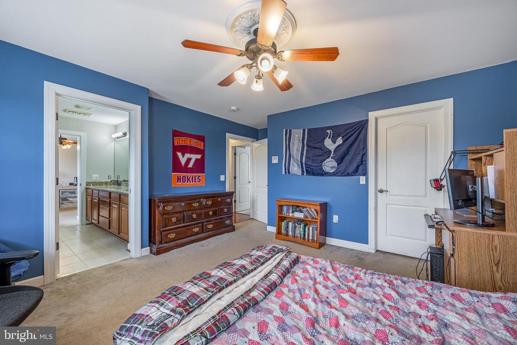 65 EQUESTRIAN DRIVE